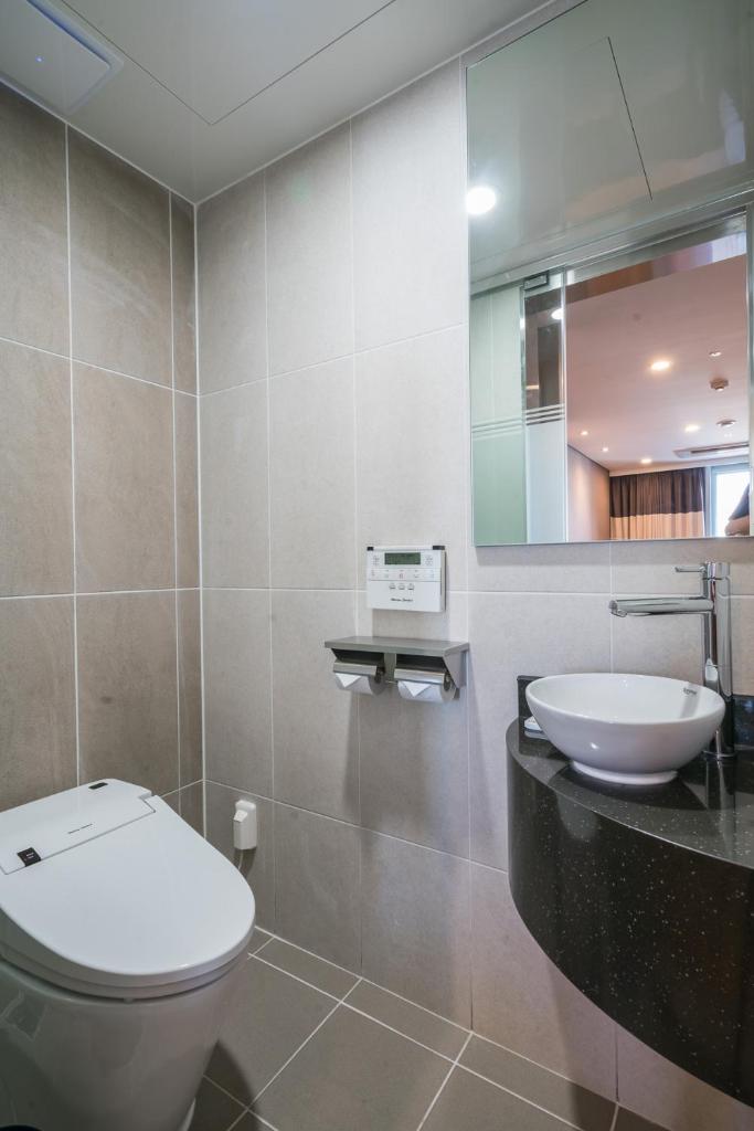 Ibis Ambassador Busan Haeundae photo 3