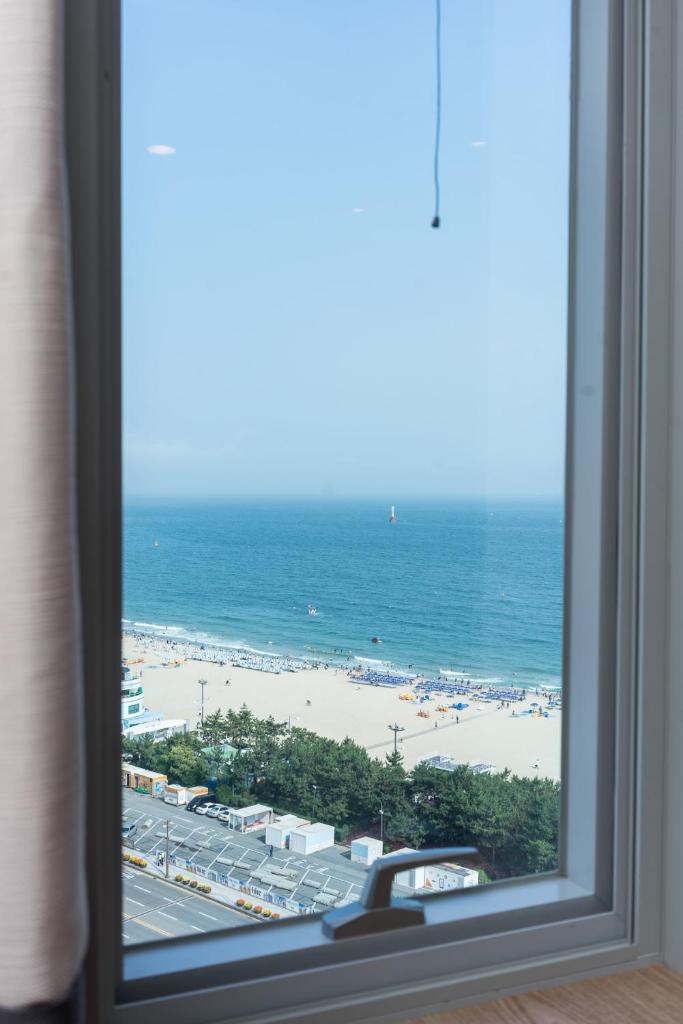 Ibis Ambassador Busan Haeundae photo 1