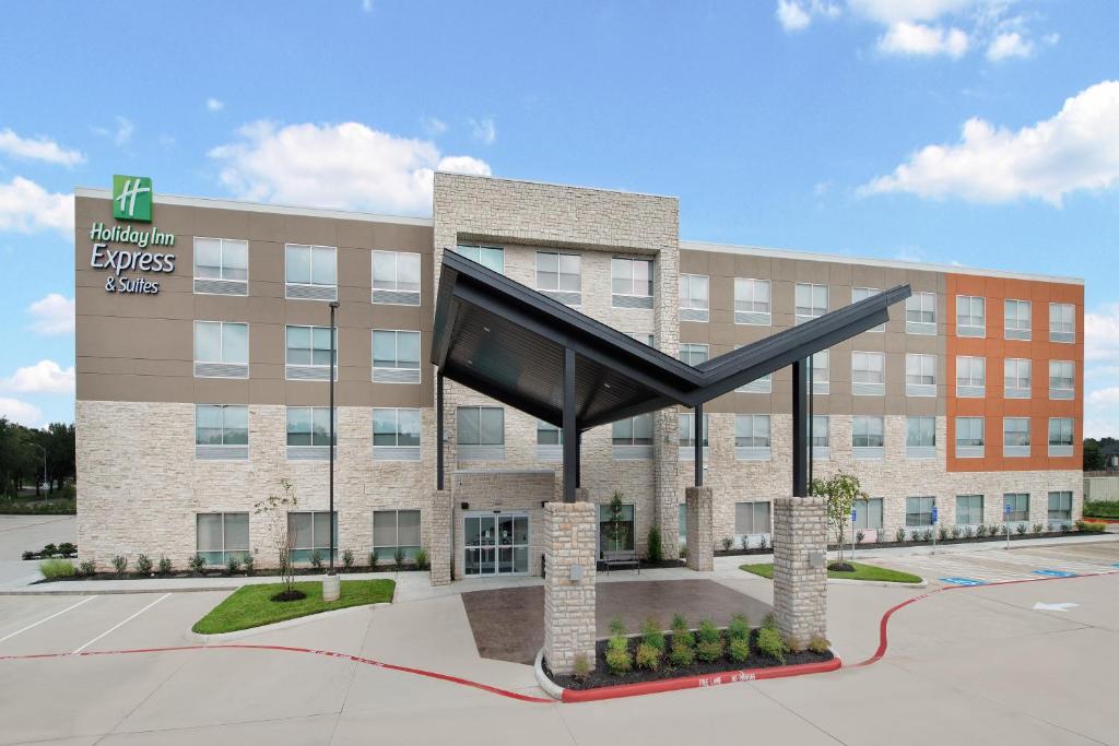 Holiday Inn Express & Suites Sugar Land SE - Missouri City, an IHG Hotel image