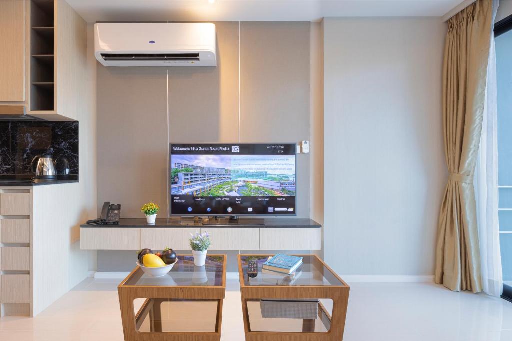 Sea View Panora Surin by Holy Cow, 1-BR photo 4