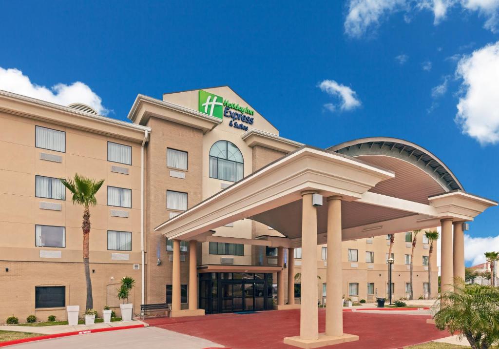 Holiday Inn Express Hotel & Suites Laredo-Event Center Area, an IHG Hotel image