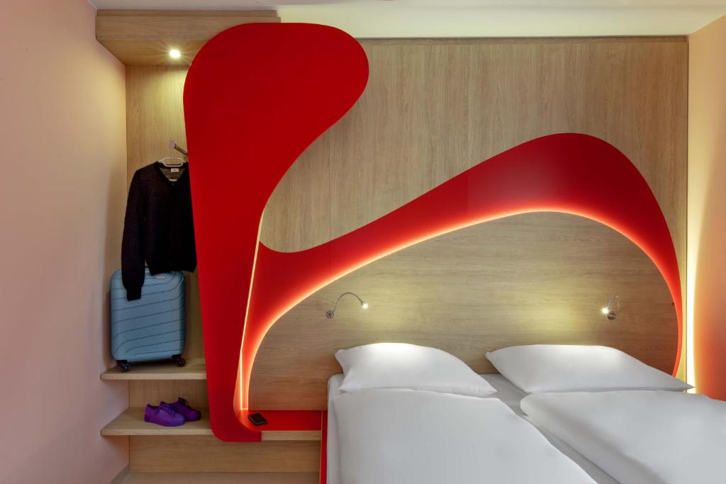 Prize by Radisson, Munich Airport - Tap to explore photos