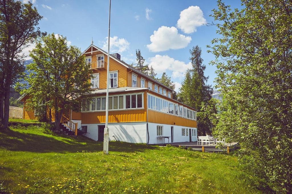 Sommerhotellet photo 1