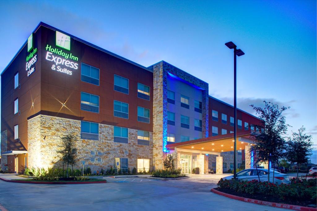 Holiday Inn Express & Suites Houston NW - Cypress Grand Pky, an IHG Hotel image