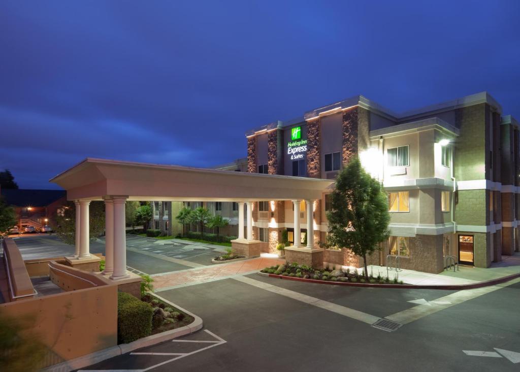Holiday Inn Express Hotel & Suites Livermore, an IHG Hotel image