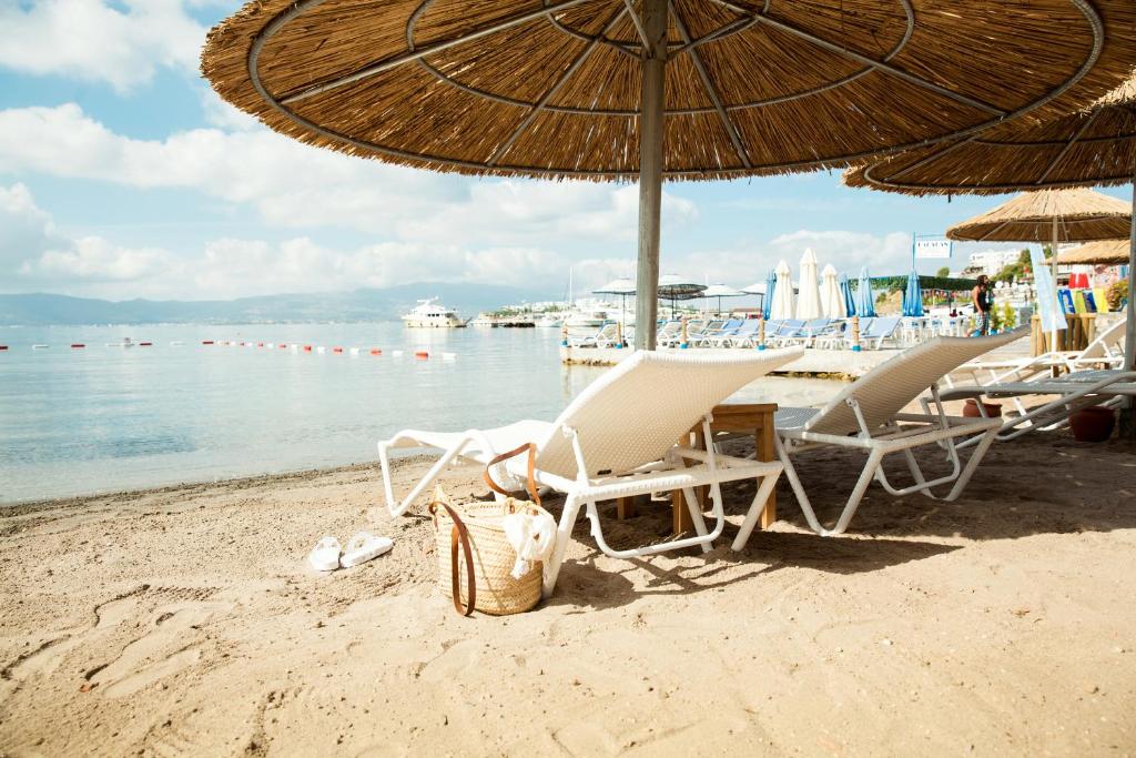 Bellazure Hotel photo 4