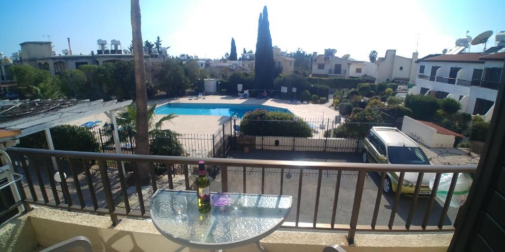 'Chez Antoine' Pool-View 5min from Sea photo 1