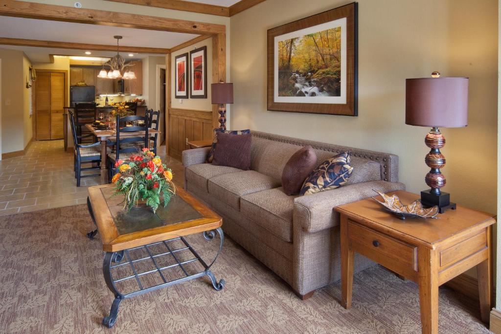 Holiday Inn Club Vacations Smoky Mountain Resort, an IHG Hotel photo 1