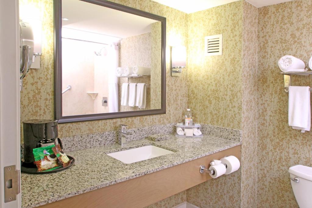 Holiday Inn Express & Suites Cuernavaca, an IHG Hotel photo 1