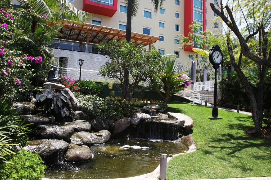 Holiday Inn Express & Suites Cuernavaca, an IHG Hotel photo 3