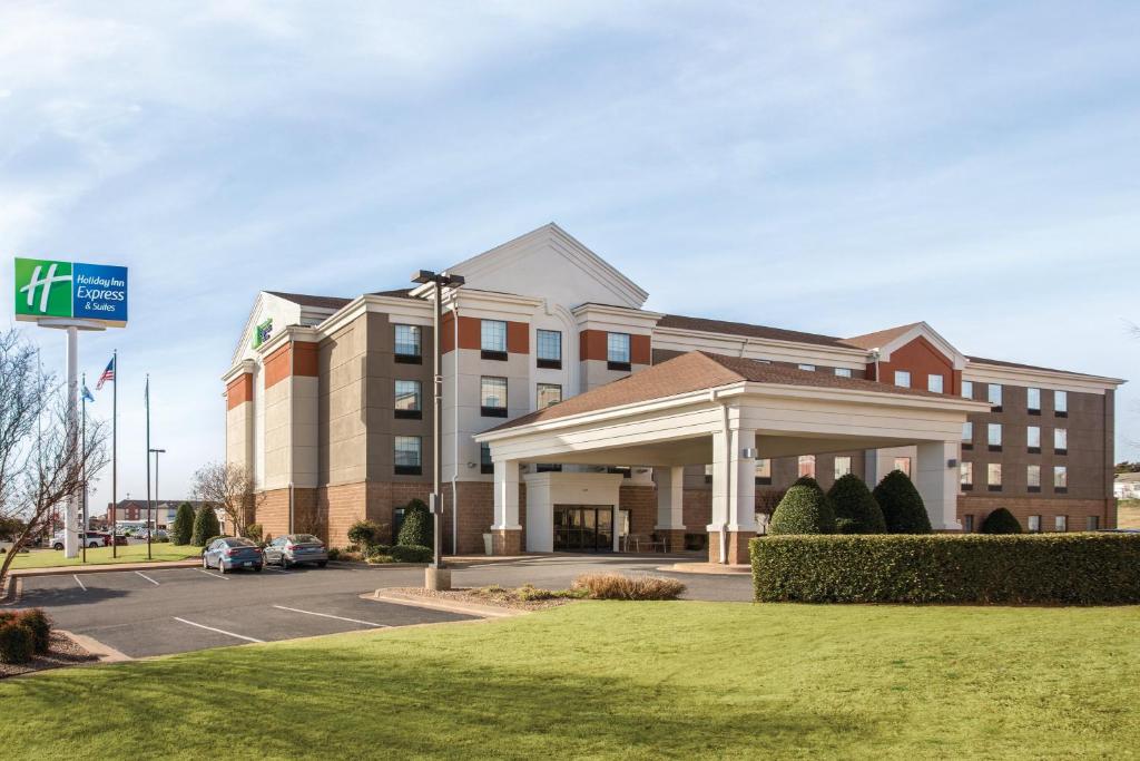 Holiday Inn Express Hotel & Suites Lawton-Fort Sill, an IHG Hotel image