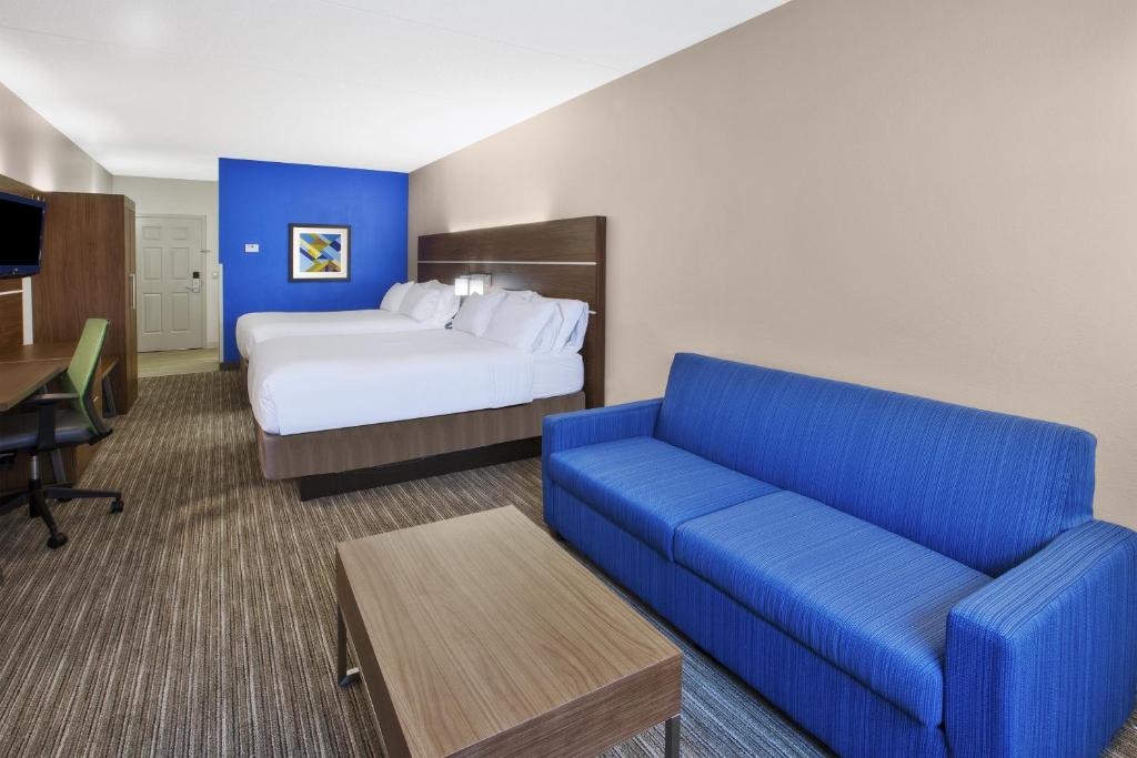 Holiday Inn Express Hotel & Suites Manchester Conference Center, an IHG Hotel photo 4