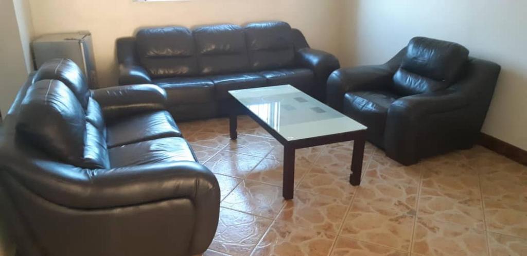 Hotel Dot Com Entebbe photo 2