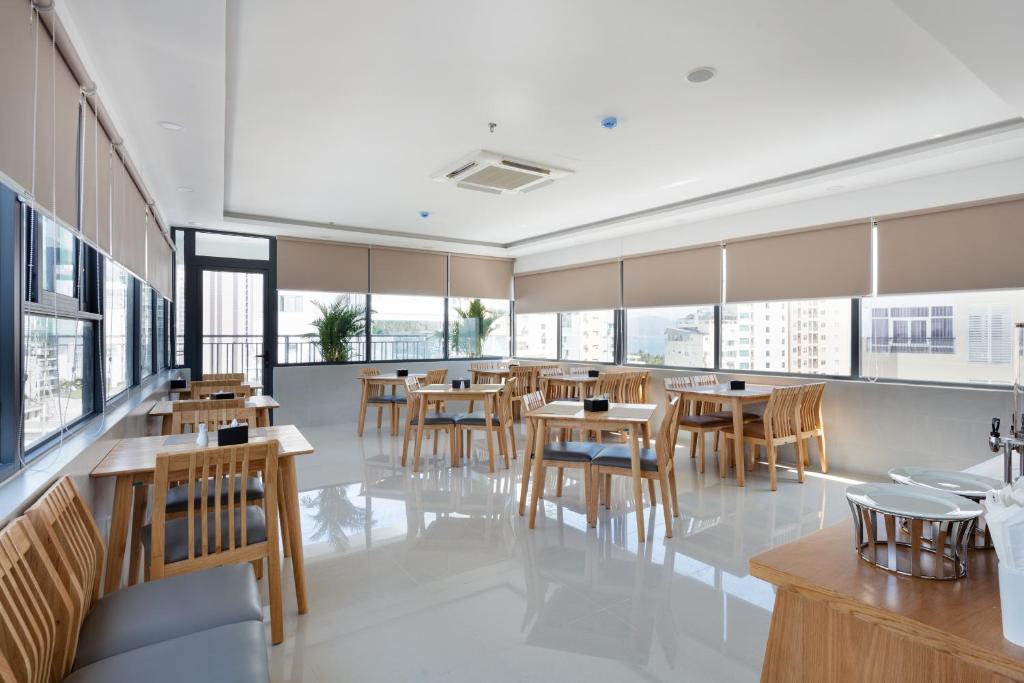 X.O Hotel & Apartments