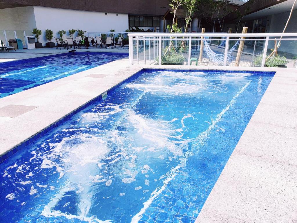 Unlimited Ocean Front - Frente à Praia Vista Mar Hidromassagem 2 Piscinas Climatizada e fria 2 Saunas seca e úmida Wi-fi 350 MB photo 3