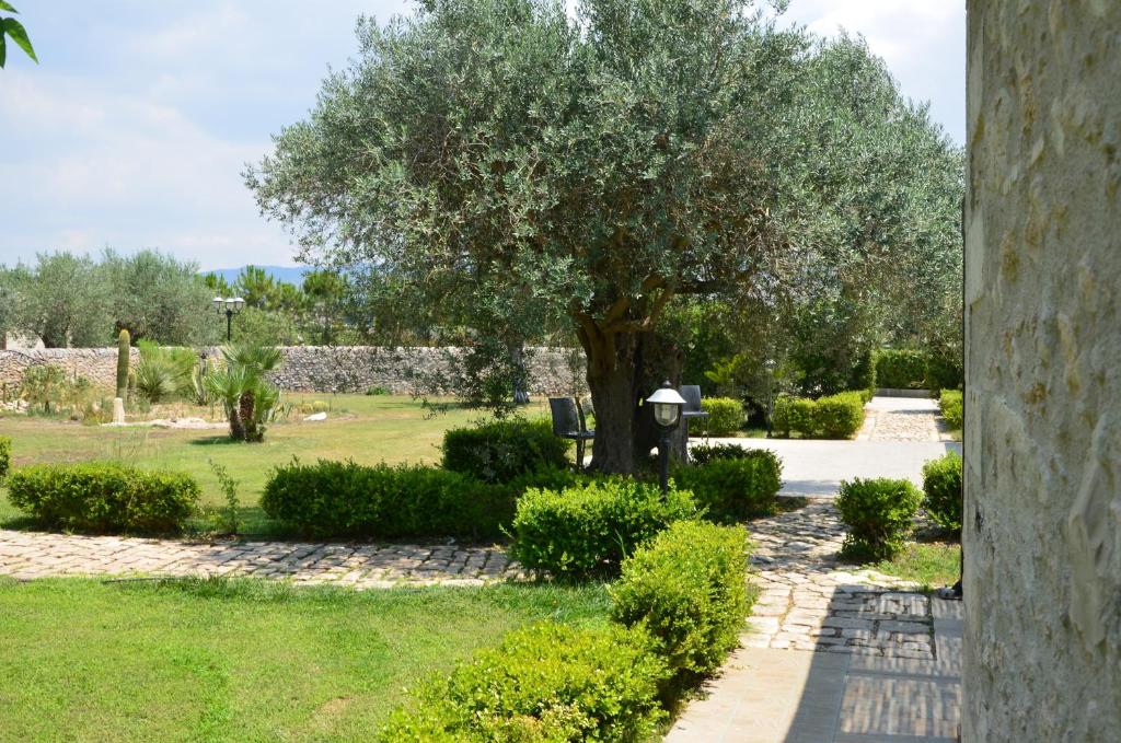 Serravalle Relais & Country Villa with private pool - Esclusive use photo 3
