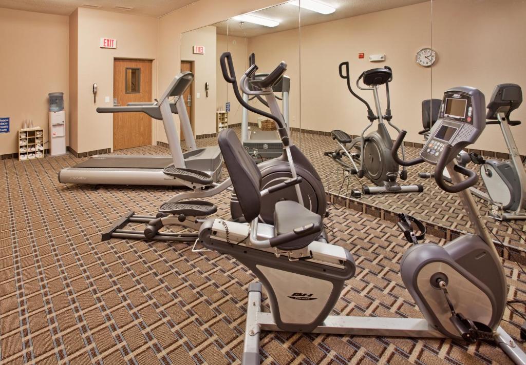 Holiday Inn Express Kansas City Liberty Missouri, an IHG Hotel photo 2