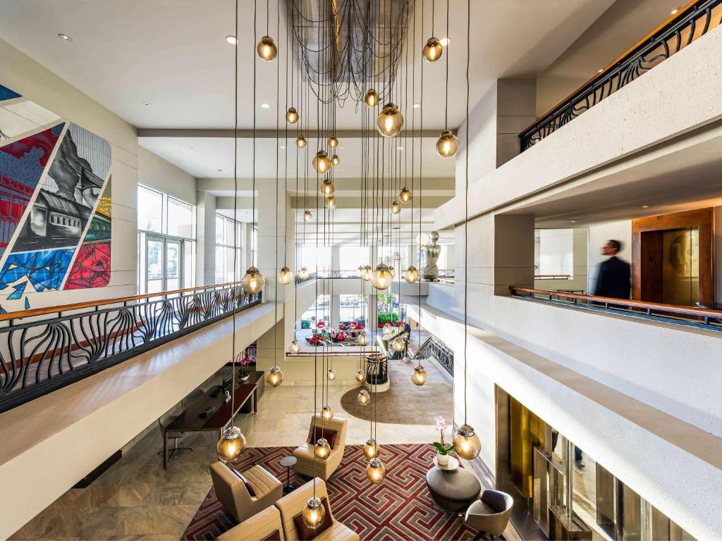 Pullman Miami Airport image