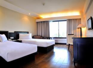 Hotel Santika Cirebon photo 2