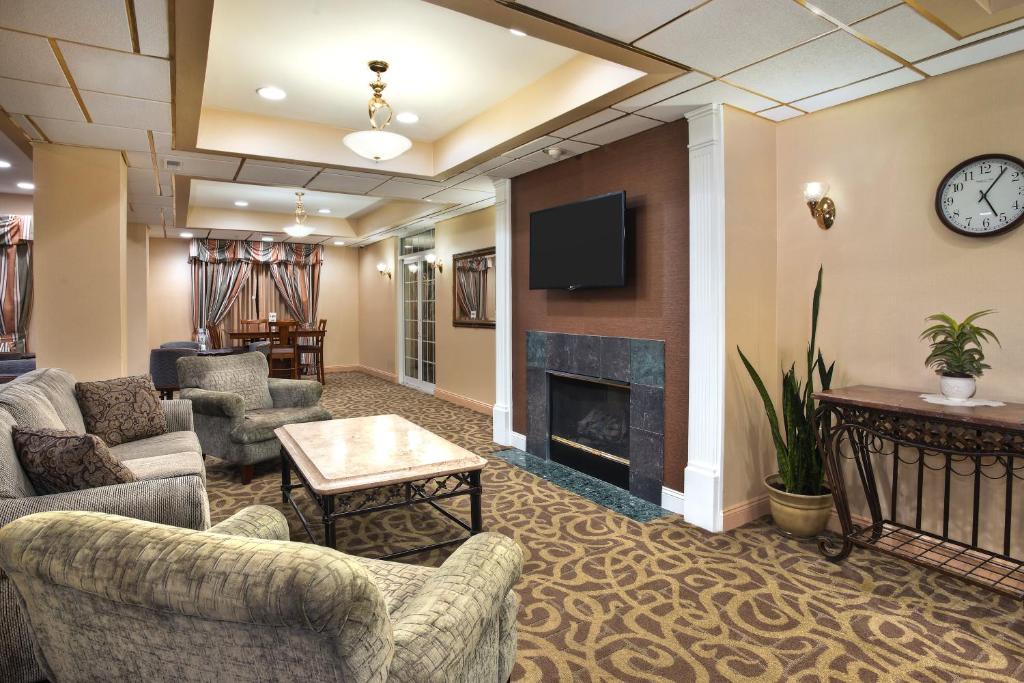 Holiday Inn Express Hotel and Suites Harrington - Dover Area, an IHG Hotel photo 1