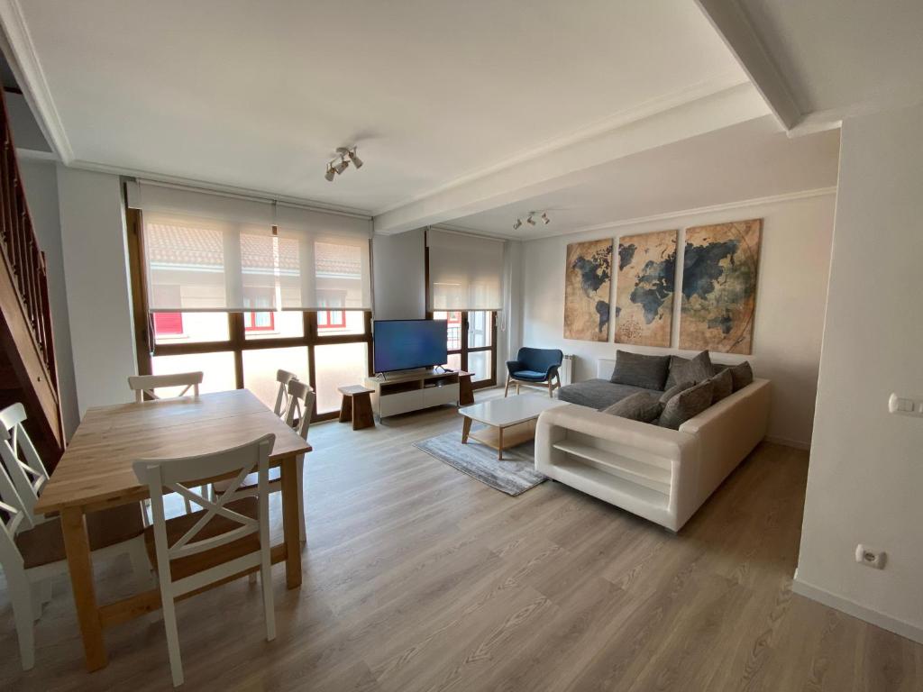 PRECIOSO APARTAMENTO A ESTRENAR EN EL CENTRO DE EZCARAY 6-8 PAX photo 1