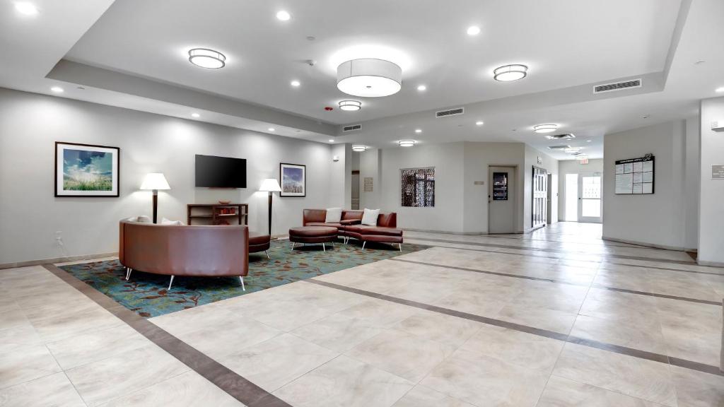 Candlewood Suites Waco, an IHG Hotel photo 3