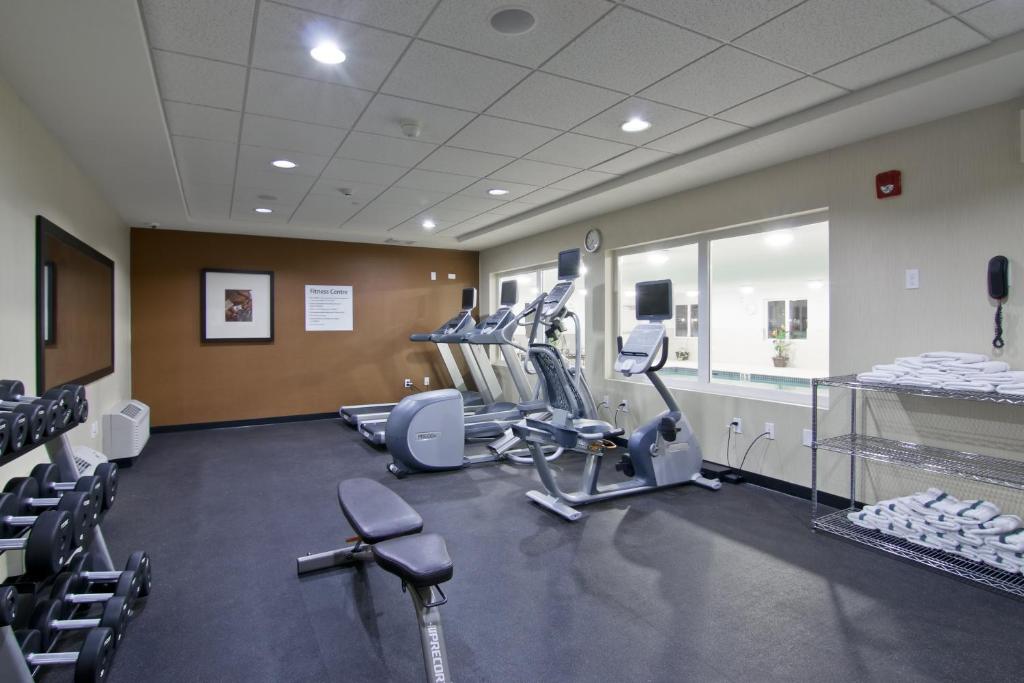 Holiday Inn Express Fort Saskatchewan, an IHG Hotel photo 2
