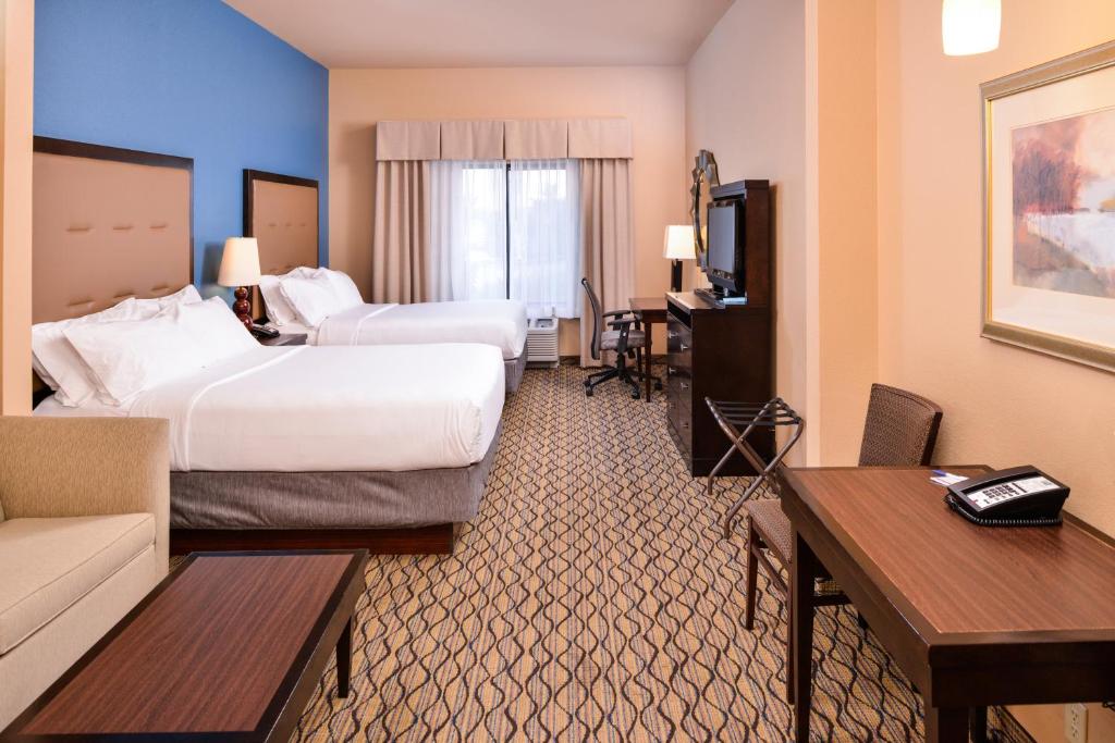 Holiday Inn Express Hotel & Suites Wichita Falls, an IHG Hotel photo 3