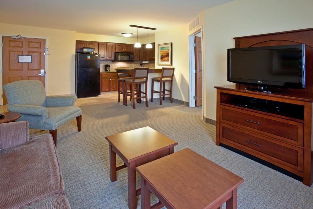 Staybridge Suites Elkhart North, an IHG Hotel photo 3