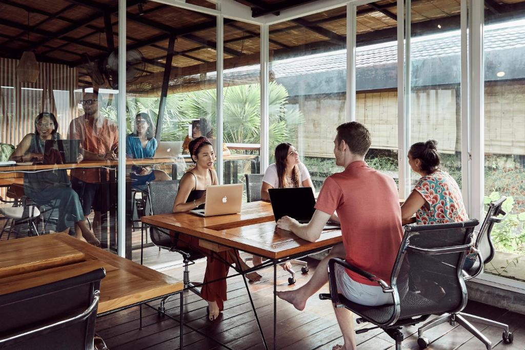 Двухместный (Двухместный номер Делюкс с 1 кроватью), Outpost Ubud Penestanan Coworking & Coliving
