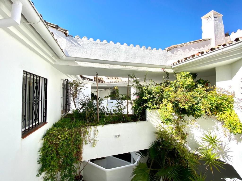 Luxury Puerto Banus Penthouse With Parking & WI-FI