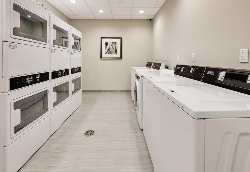 Staybridge Suites - Oklahoma City - Downtown, an IHG Hotel photo 3