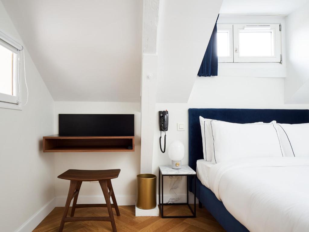 Семейный (Семейный номер), Hotel Rendez-Vous Batignolles