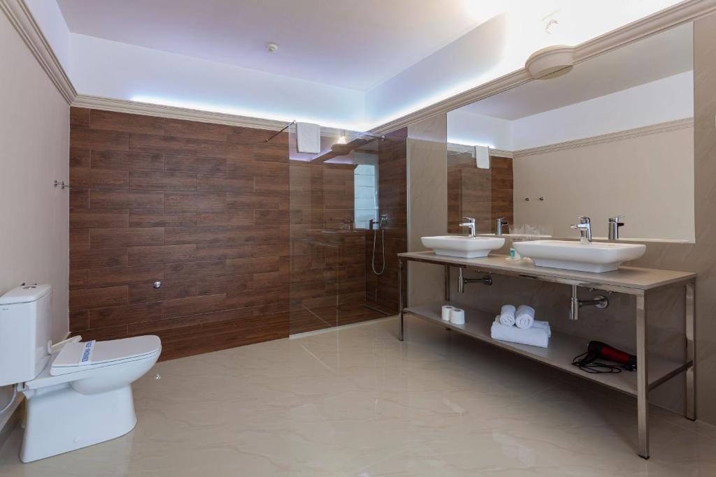 Сьюит (Люкс с 2 спальнями), Hotel Jugoslavija