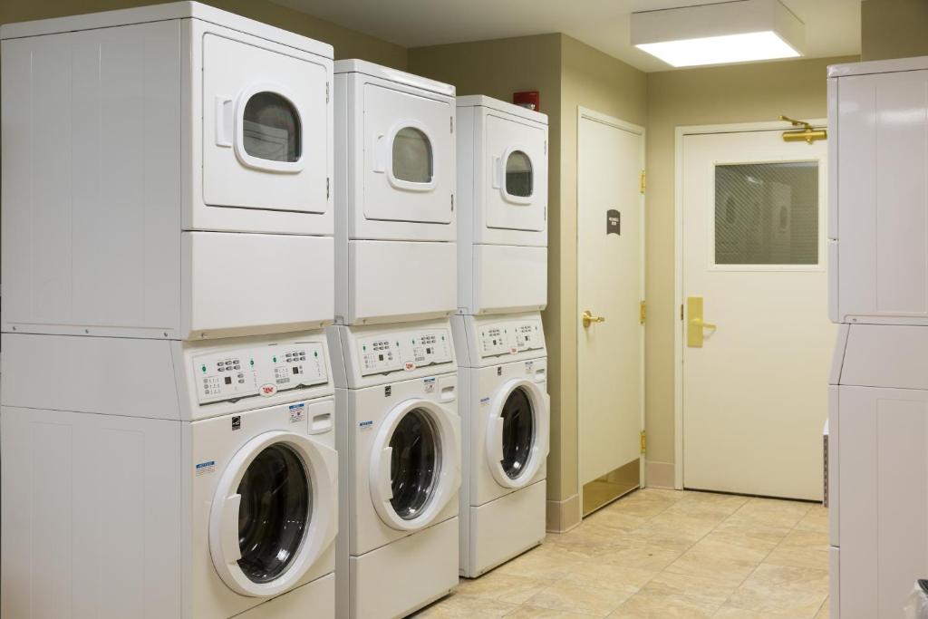 Staybridge Suites Toledo/Maumee, an IHG Hotel photo 4