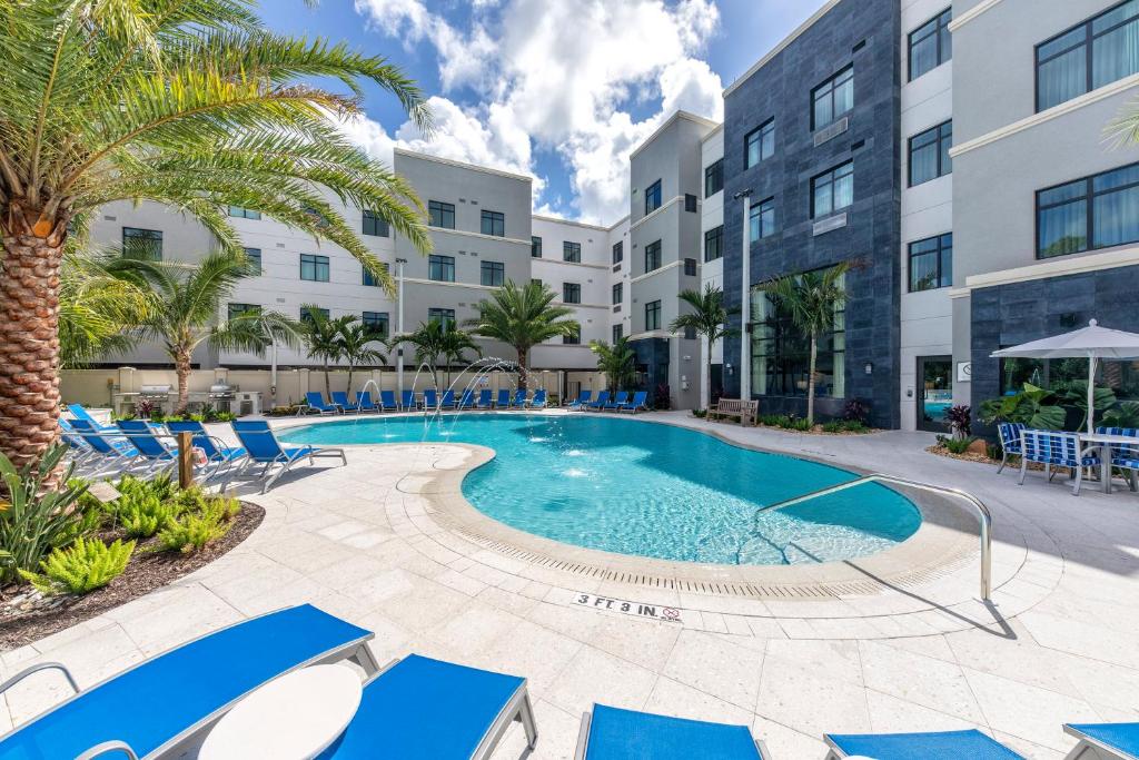 Staybridge Suites - Naples - Marco Island, an IHG Hotel photo 2