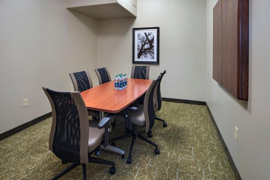 Staybridge Suites Austin Northwest, an IHG Hotel photo 2