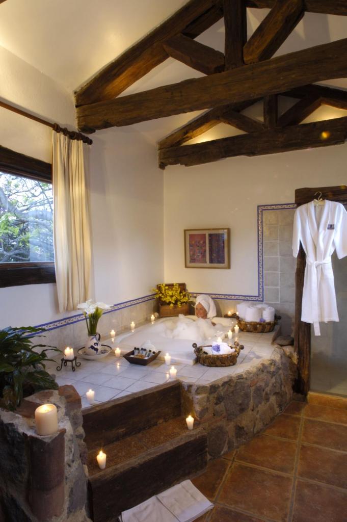 Casa Encantada by Porta Hotels photo 3