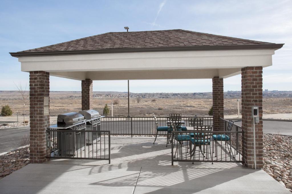 Candlewood Suites Pueblo, an IHG Hotel photo 4