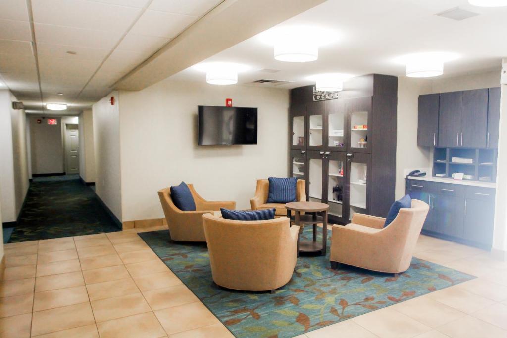 Candlewood Suites Richmond North-Glen Allen, an IHG Hotel photo 3