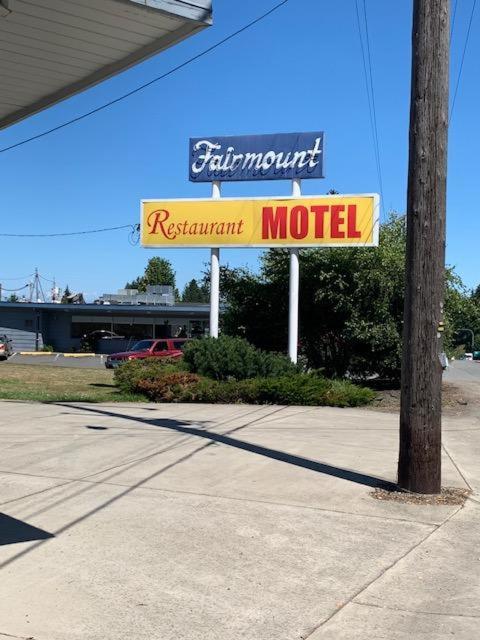 Fairmount Motel image