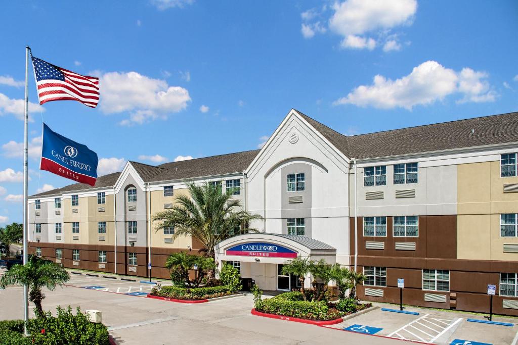 Candlewood Suites Galveston, an IHG Hotel image