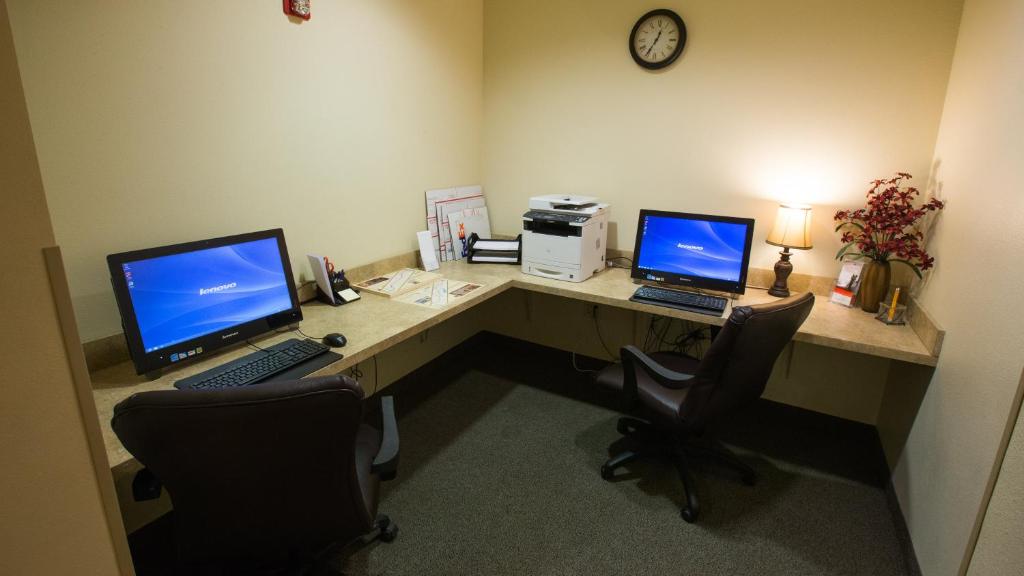 Candlewood Suites Joplin, an IHG Hotel photo 2