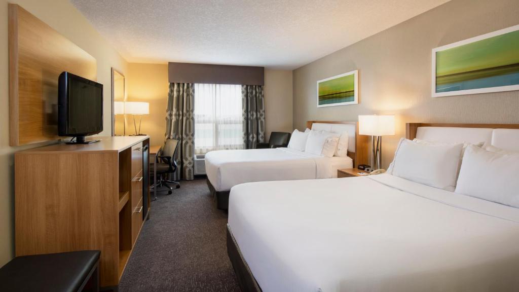 Holiday Inn Express Hotel & Suites Sherwood Park-Edmonton Area, an IHG Hotel photo 4