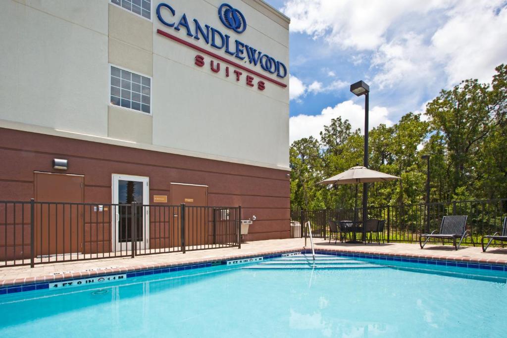 Candlewood Suites Jacksonville East Merril Road, an IHG Hotel photo 4
