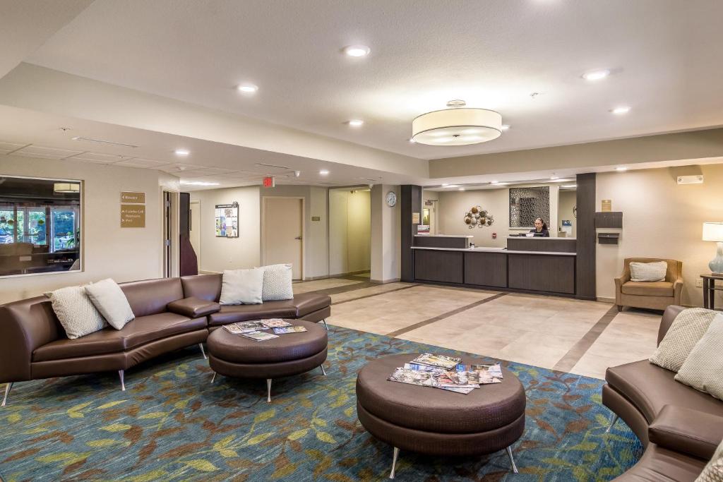 Candlewood Suites Jacksonville East Merril Road, an IHG Hotel photo 3