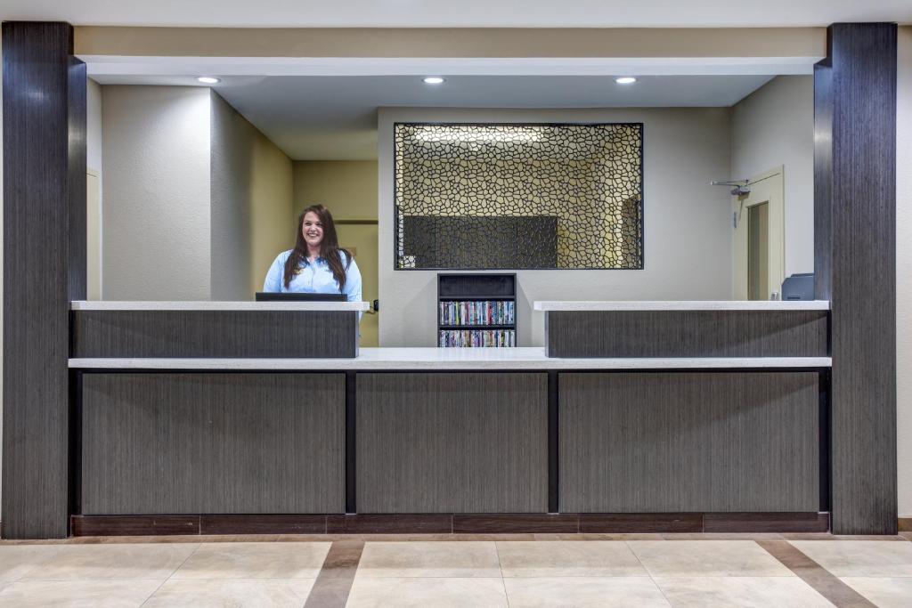 Candlewood Suites Cut Off - Galliano, an IHG Hotel photo 2