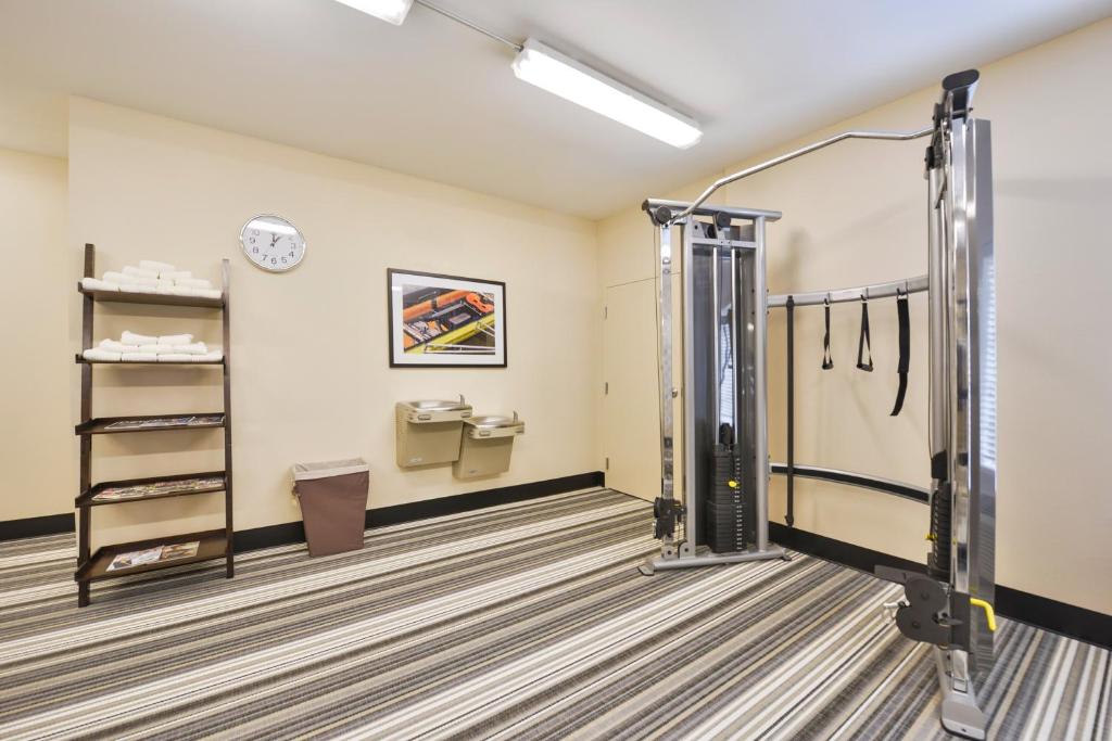 Candlewood Suites Harrisburg-Hershey, an IHG Hotel photo 2