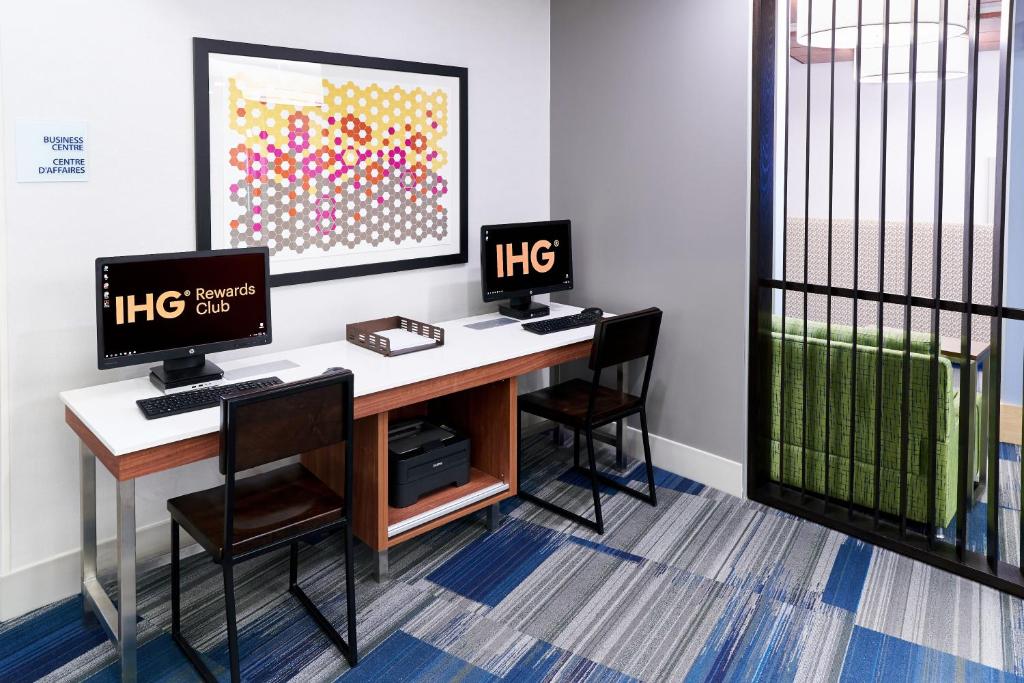 Holiday Inn Express Hotel & Suites Dieppe Airport, an IHG Hotel photo 3