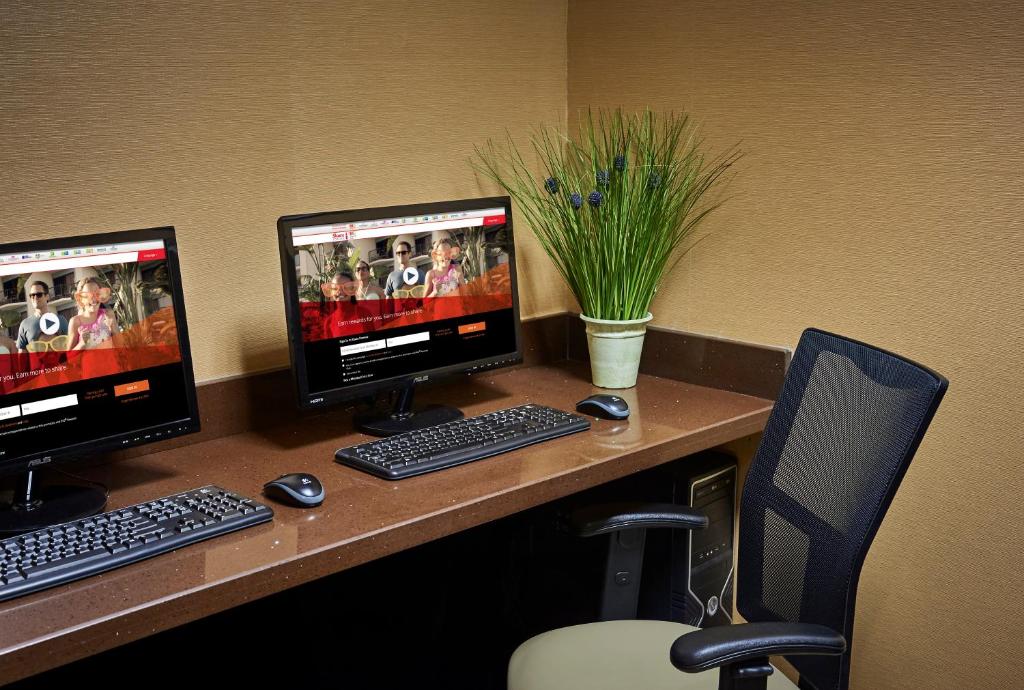 Holiday Inn Express and Suites Timmins, an IHG Hotel photo 3